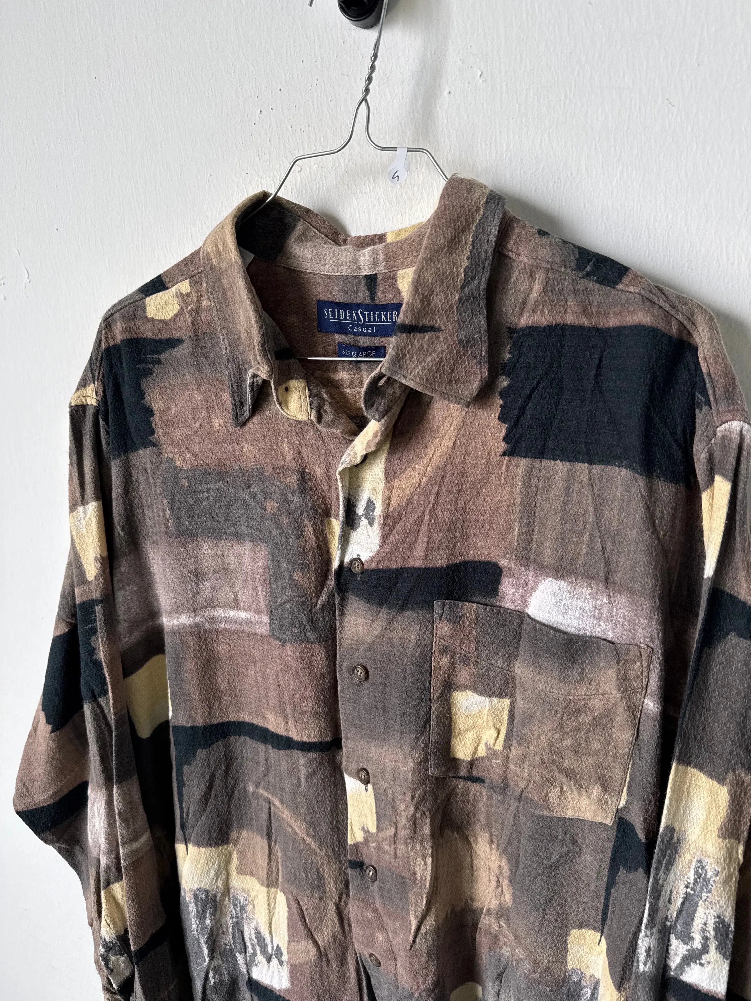 Camicia vintage a manica lunga con fantasia astratta geometrica